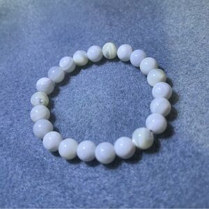 Elegant White Beaded Bracelet